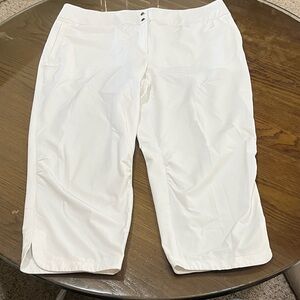 White Capri Pants Zenergy Golf Chico’s
